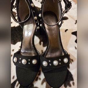 Bernardo Black Pearl-Embellished Women's Sandals